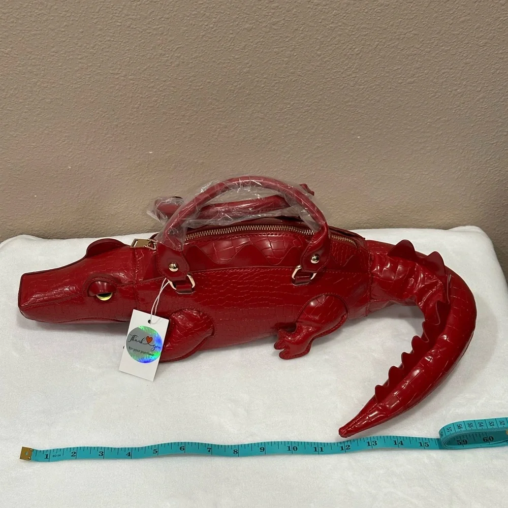 Red Alligator-Shaped Handbag - Picture 3 of 6
